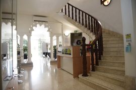 Eingangshalle mit Treppe